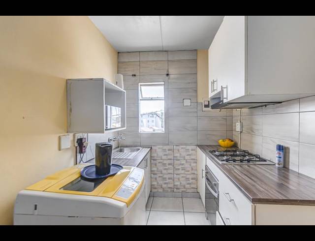 2 BEDROOM APARTMENT FOR SALE IN FLEURHOF